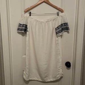 Athleta 100% Linen Dress Off Shoulder Size Med. Hits right below the knee.